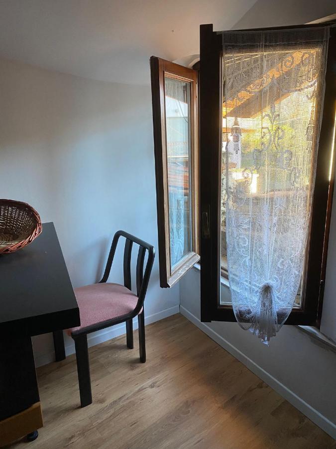 Lovely 1 Room Bedroom Loft, 20 Mins To Bgy Airport Pradalunga Kültér fotó